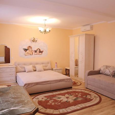 Gracia Otel Berehove  Dış mekan fotoğraf