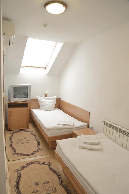 Gracia Otel Berehove  Dış mekan fotoğraf