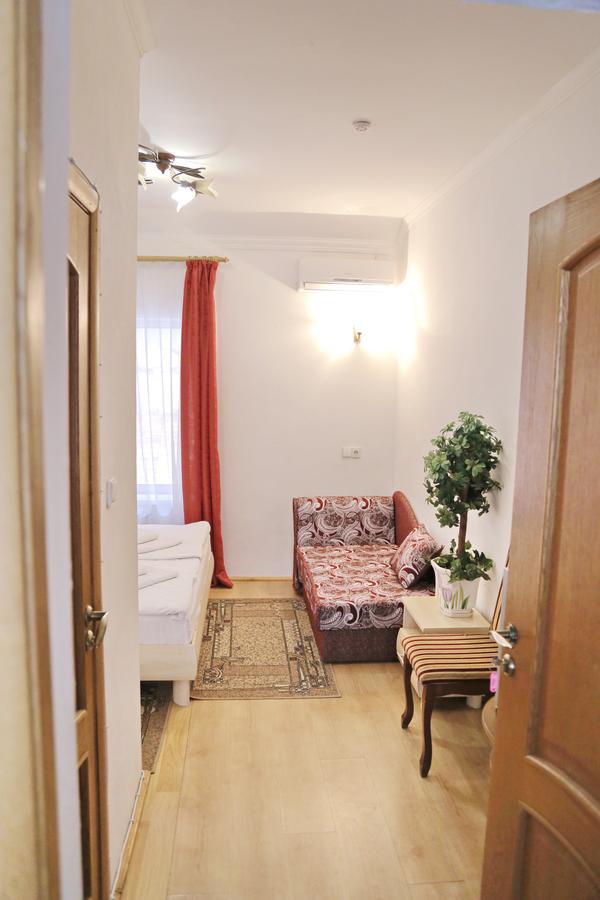 Gracia Otel Berehove  Dış mekan fotoğraf