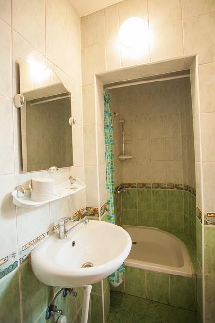 Gracia Otel Berehove  Dış mekan fotoğraf