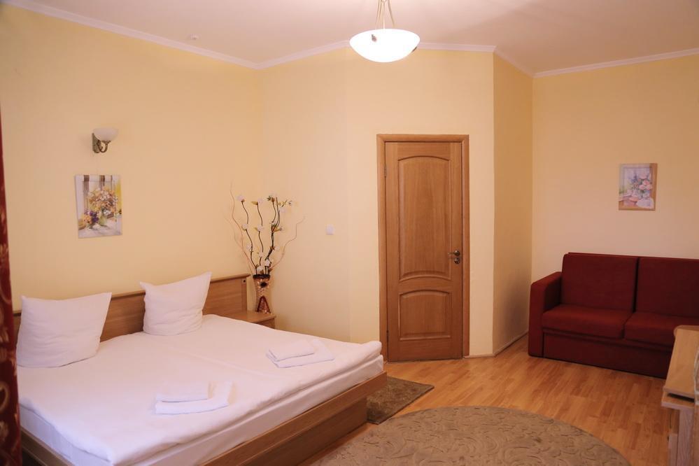Gracia Otel Berehove  Dış mekan fotoğraf