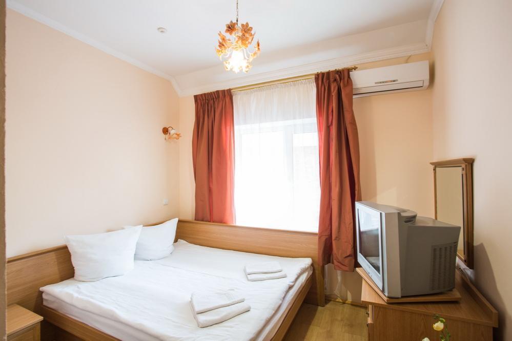 Gracia Otel Berehove  Dış mekan fotoğraf