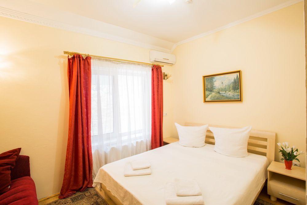 Gracia Otel Berehove  Dış mekan fotoğraf