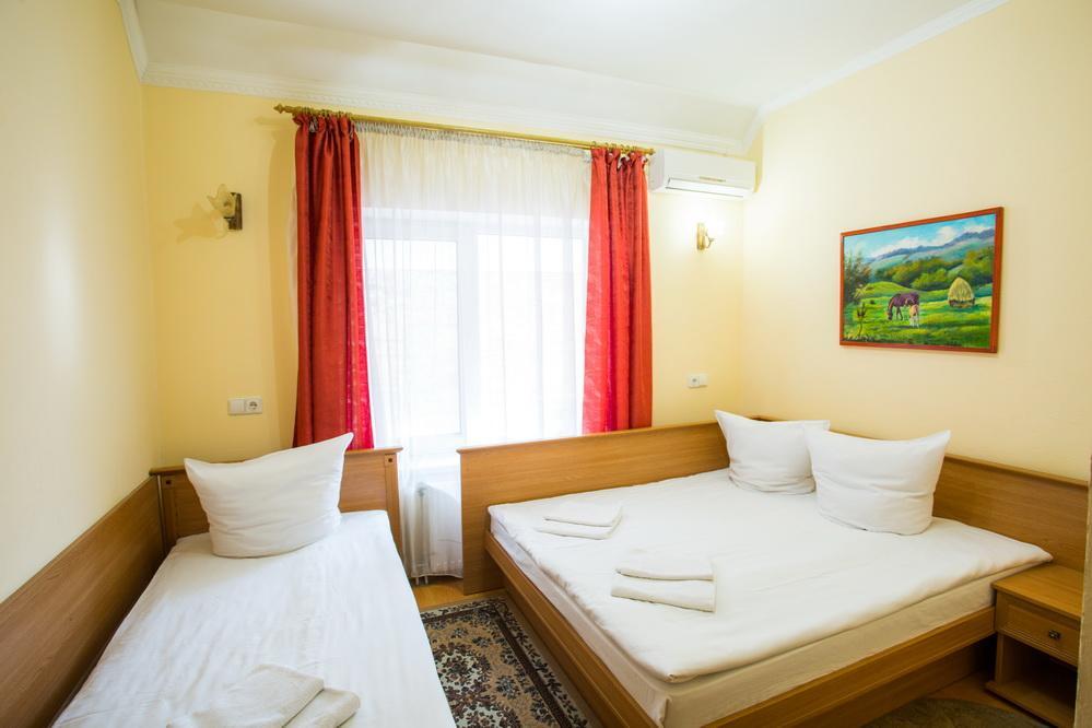 Gracia Otel Berehove  Dış mekan fotoğraf